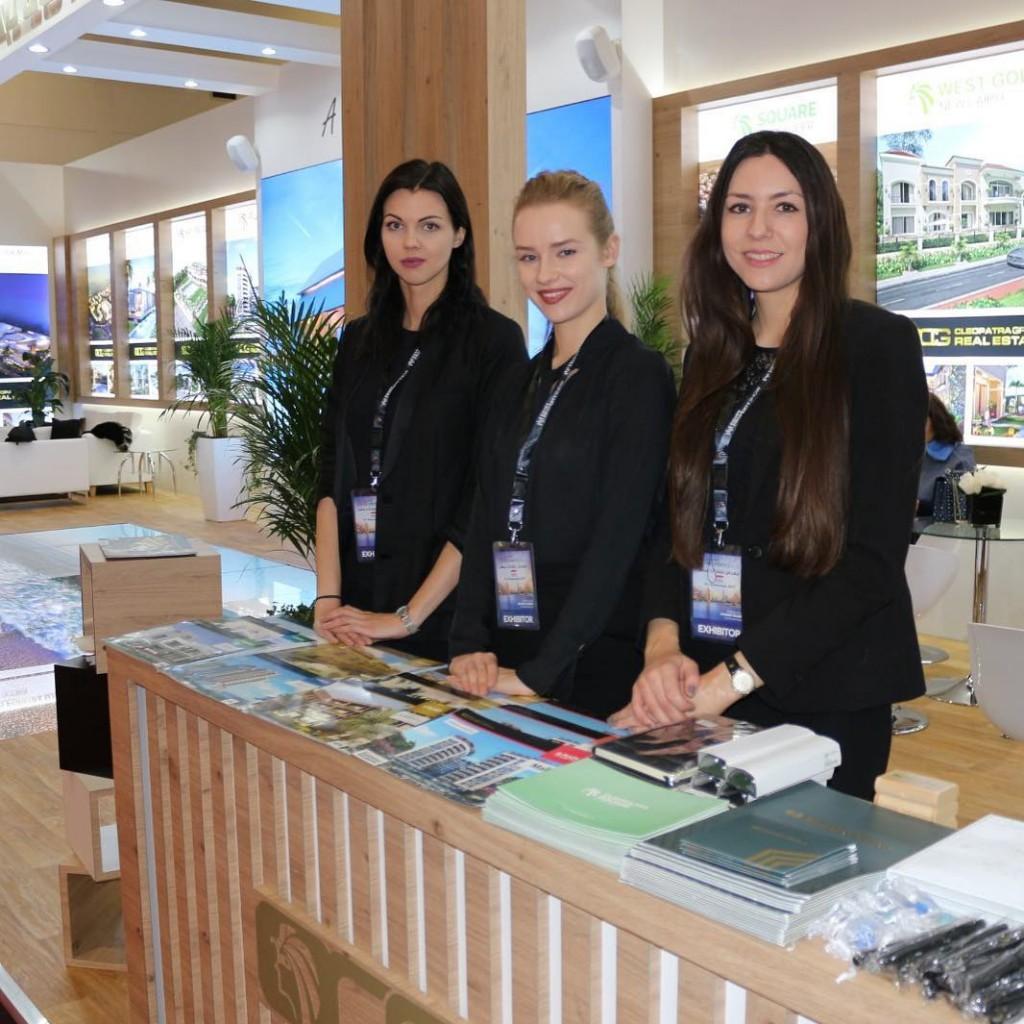 English Speaker Female Usher (8 Hours)